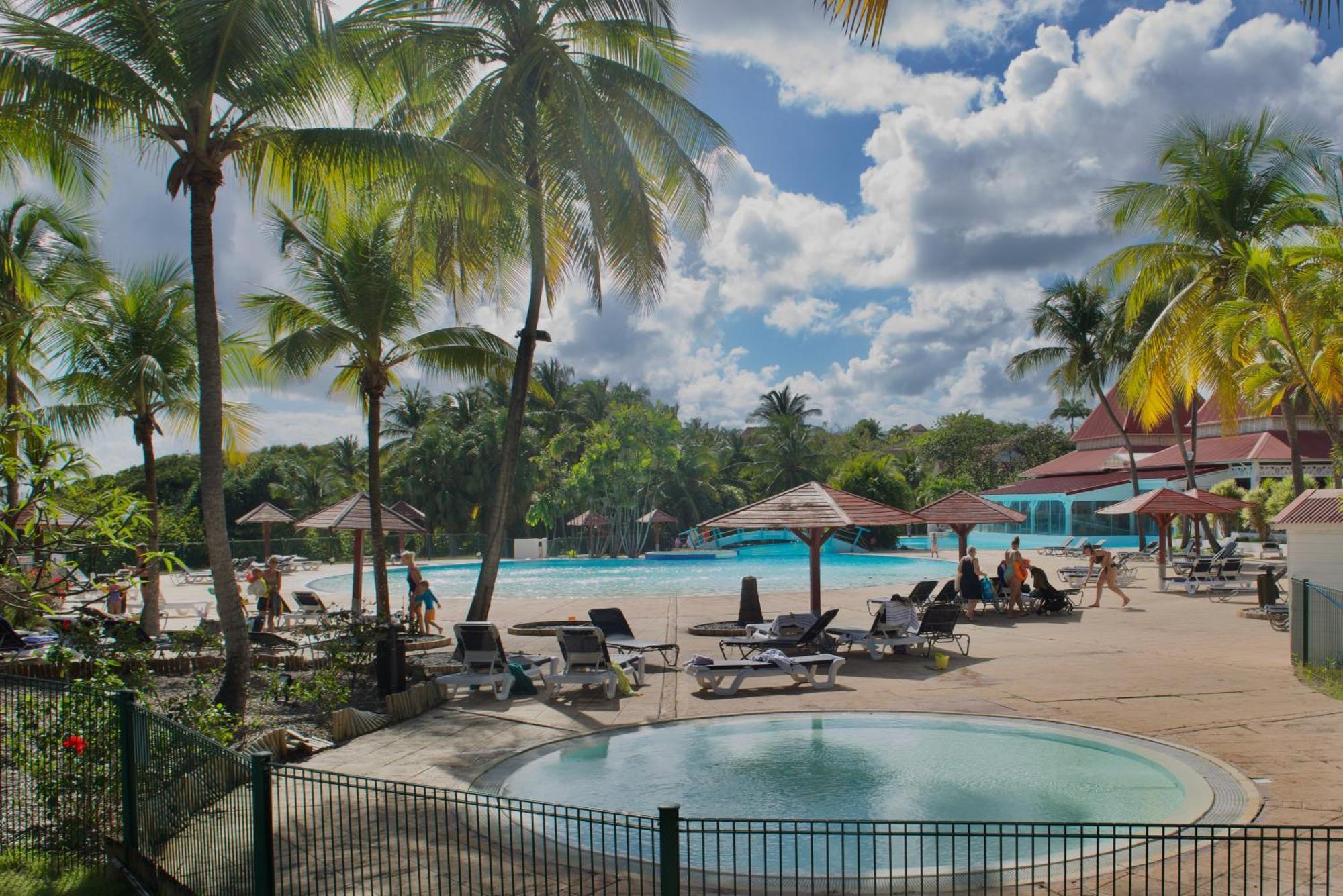 Studio Olia A P&V - Plages, Piscines Et Vue Mer! Sainte-Anne  Buitenkant foto